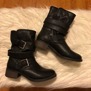 JustFab Black Leather Boots with Buckles